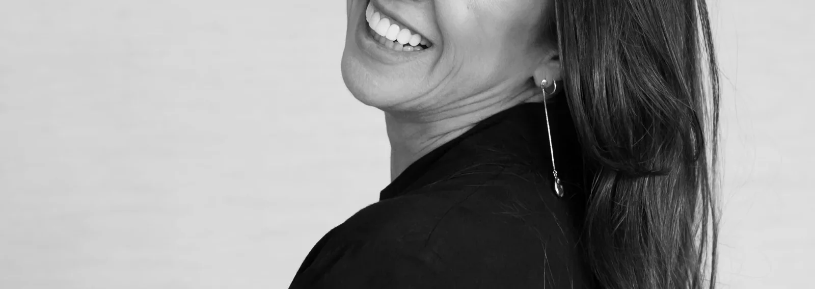 Detalhe: perfil editorial